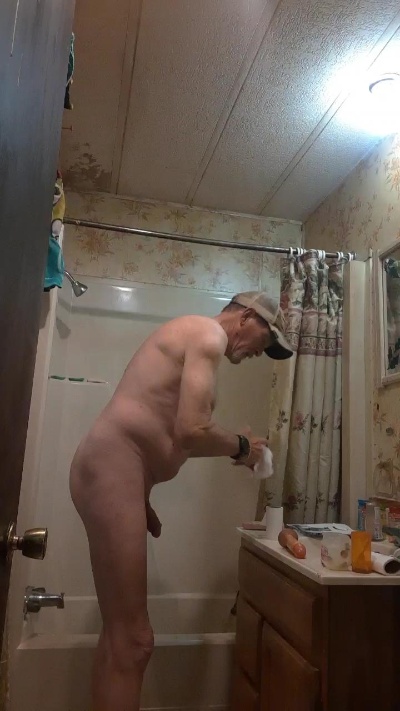 Hardinhand44 live cam on Cam4