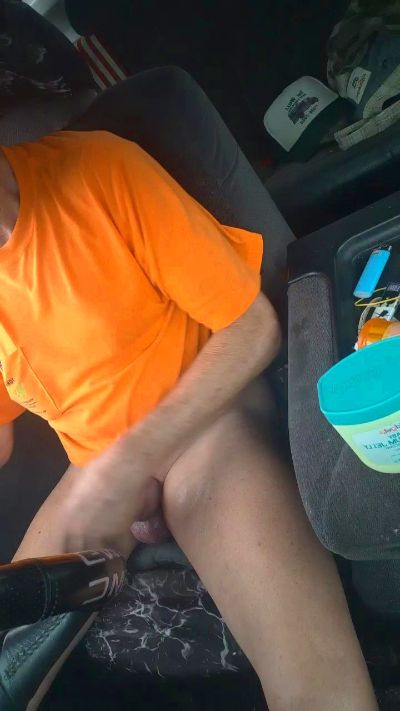 Hardinhand44 live cam on Cam4