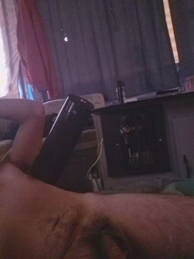 Hardoutdoors95 live cam on Cam4