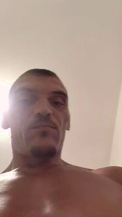 Hardpleasure3 live cam on Cam4