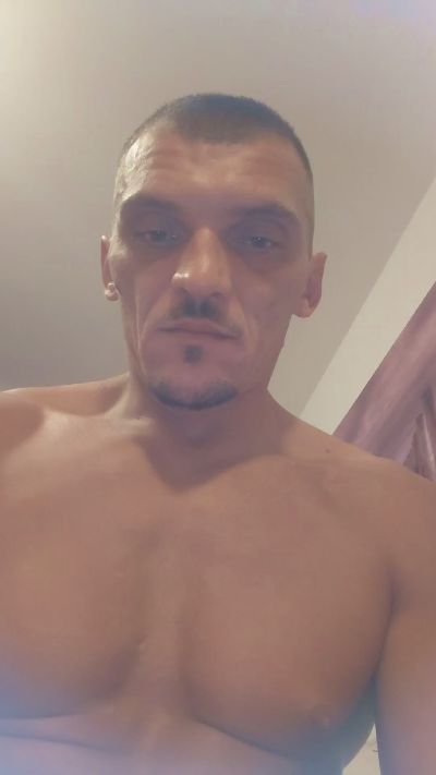 Hardpleasure3 live cam on Cam4