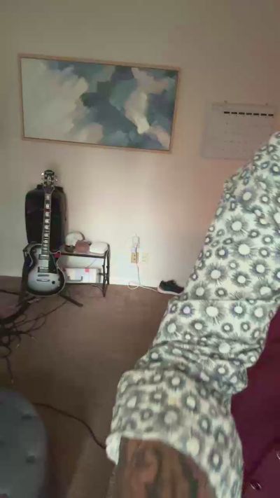 HardwrkingK0 live cam on Cam4