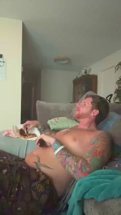 HardwrkingK0 live cam on Cam4