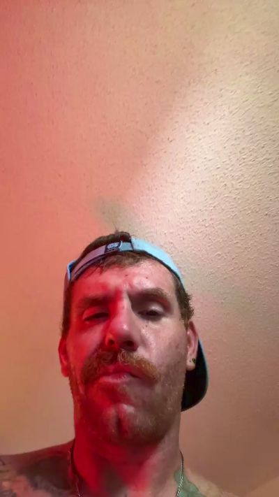 HardwrkingK0 live cam on Cam4