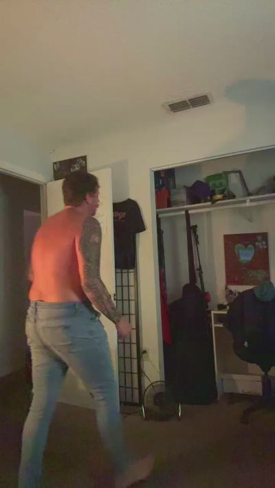 HardwrkingK0 live cam on Cam4