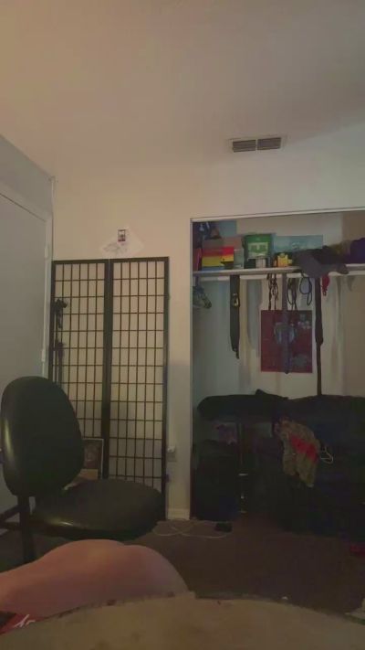 HardwrkingK0 live cam on Cam4