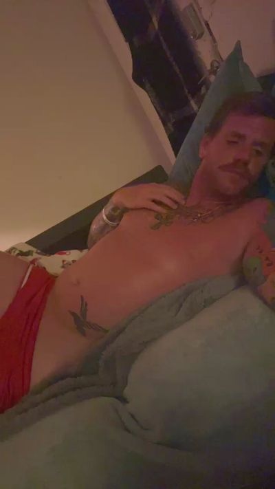 HardwrkingK0 live cam on Cam4