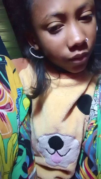 Harena22 live cam on Cam4