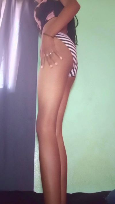 Harena22 live cam on Cam4