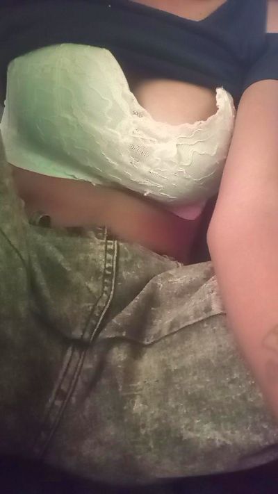 Harena22 live cam on Cam4
