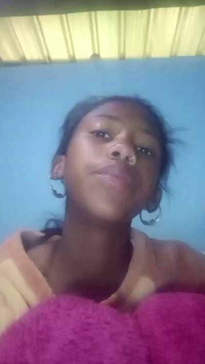 Harena22 live cam on Cam4