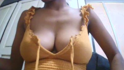 Harenah555 live cam on Cam4