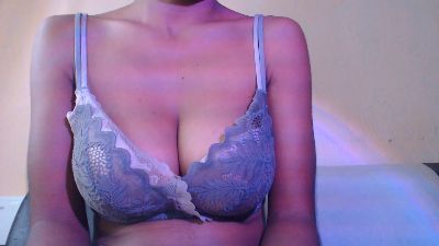 Harenah555 live cam on Cam4