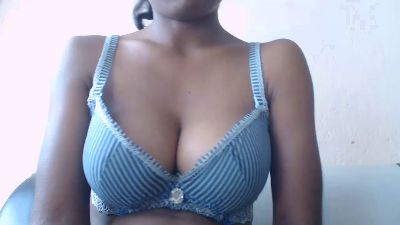 Harenah555 live cam on Cam4