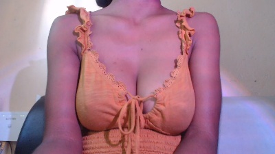 Harenah555 live cam on Cam4