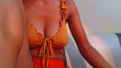 Harenah555 live cam on Cam4