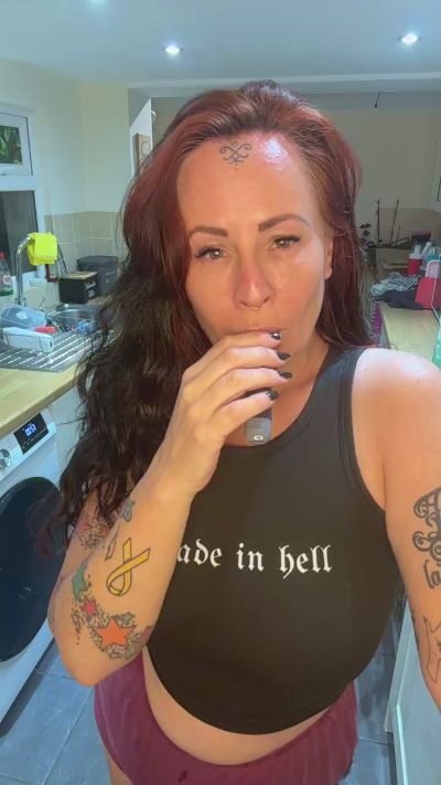 HarleyMoon_X live cam on Cam4