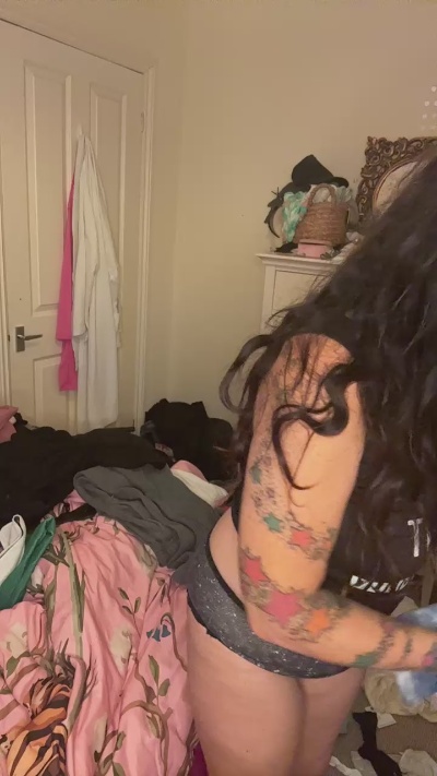 HarleyMoon_X live cam on Cam4