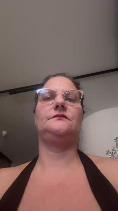 Harleyjoker33 live cam on Cam4