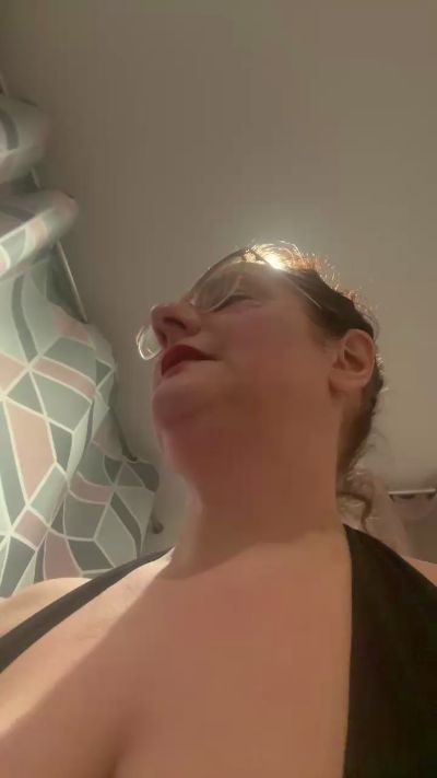 Harleyjoker33 live cam on Cam4