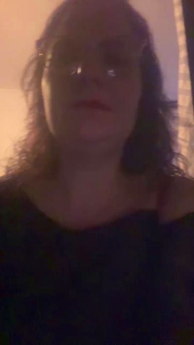 Harleyjoker33 live cam on Cam4