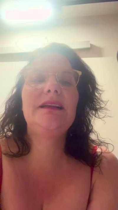 Harleyjoker33 live cam on Cam4