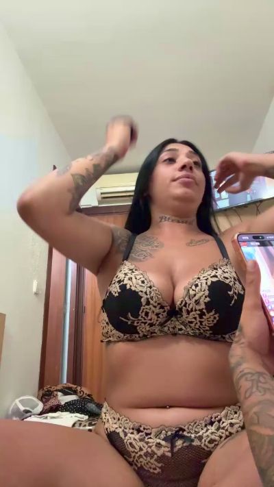 Harleysexyy live cam on Cam4