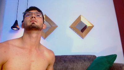HarryFoster live cam on Cam4