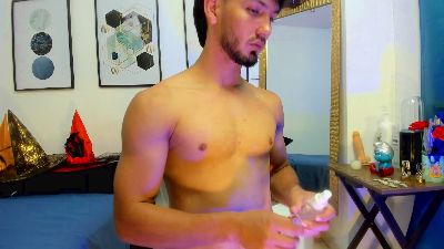 HarryFoster live cam on Cam4