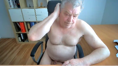 HarryOnline24 live cam on Cam4