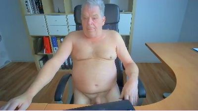 HarryOnline24 live cam on Cam4