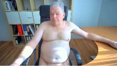 HarryOnline24 live cam on Cam4