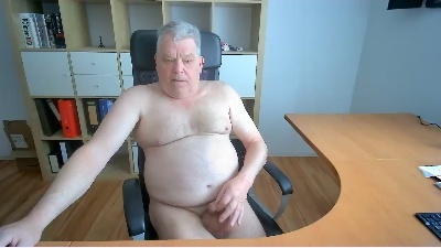 HarryOnline24 live cam on Cam4