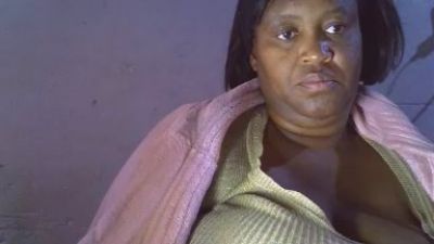 HawaiiX21 live cam on Cam4