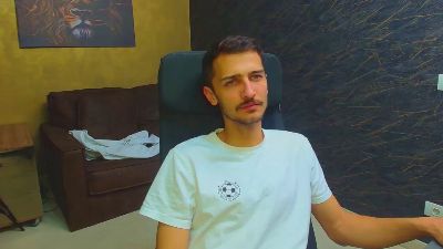 HayesNova live cam on Cam4