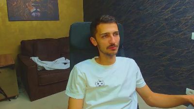HayesNova live cam on Cam4