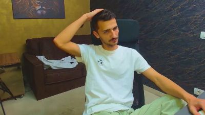 HayesNova live cam on Cam4