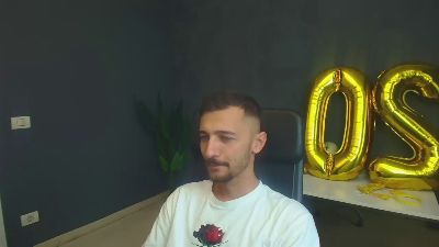HayesNova live cam on Cam4
