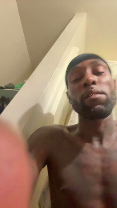 HeadTapper live cam on Cam4