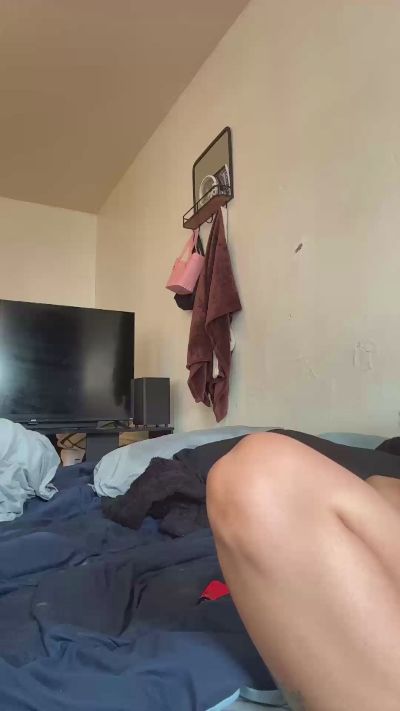HeadTapper live cam on Cam4