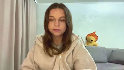 HeatherChura live cam on Cam4