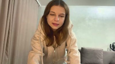 HeatherChura live cam on Cam4