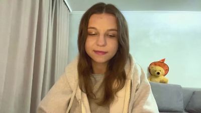 HeatherChura live cam on Cam4