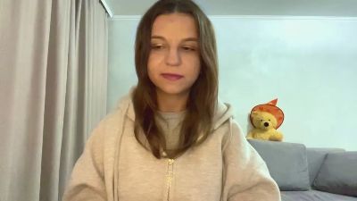 HeatherChura live cam on Cam4