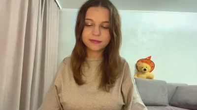 HeatherChura live cam on Cam4