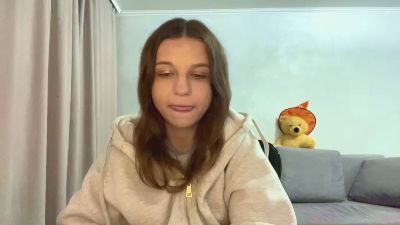HeatherChura live cam on Cam4