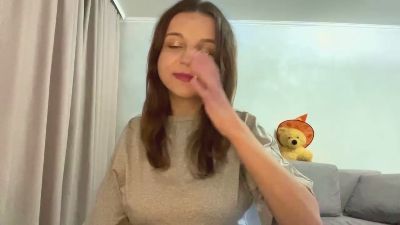 HeatherChura live cam on Cam4