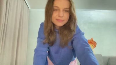 HeatherChura live cam on Cam4