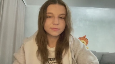HeatherChura live cam on Cam4