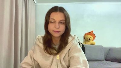 HeatherChura live cam on Cam4